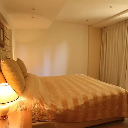 Vox Maris Grand - Adults Only