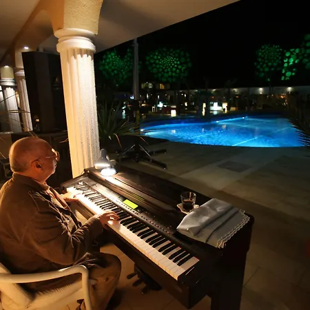 Vox Maris Grand - Adults Only 4*