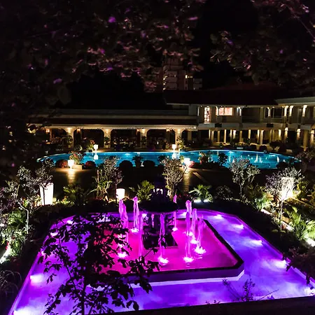 Vox Maris Grand - Adults Only